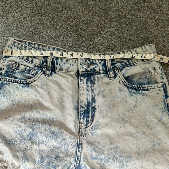 Blue notes acid was Jean shorts - women size 29 - Picture 3 of 4